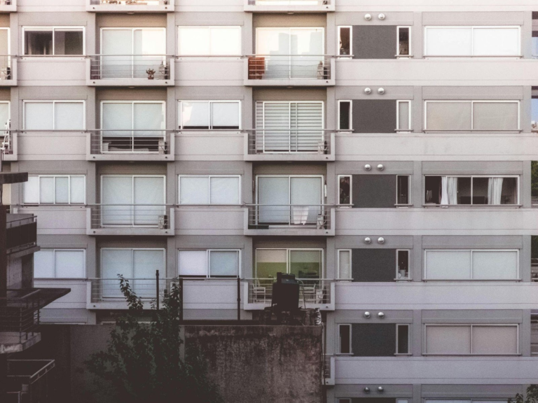 The Airbnb Way: Leadership Lessons for Igniting Growth through Loyalty