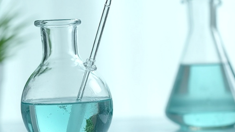 I Watched a Dozen Peptide-Mixing Videos, and the Story Nobody Tells You Isn't in the Video